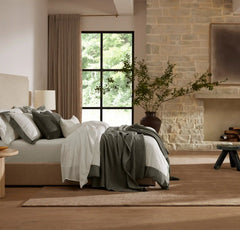 Signature Hemmed Duvet Set - White/Juniper Colorblock
