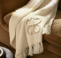 The Vérité Throw Blanket - Cream
