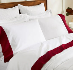 Signature Hemmed Sheet Set - White/Cranberry Colorblock